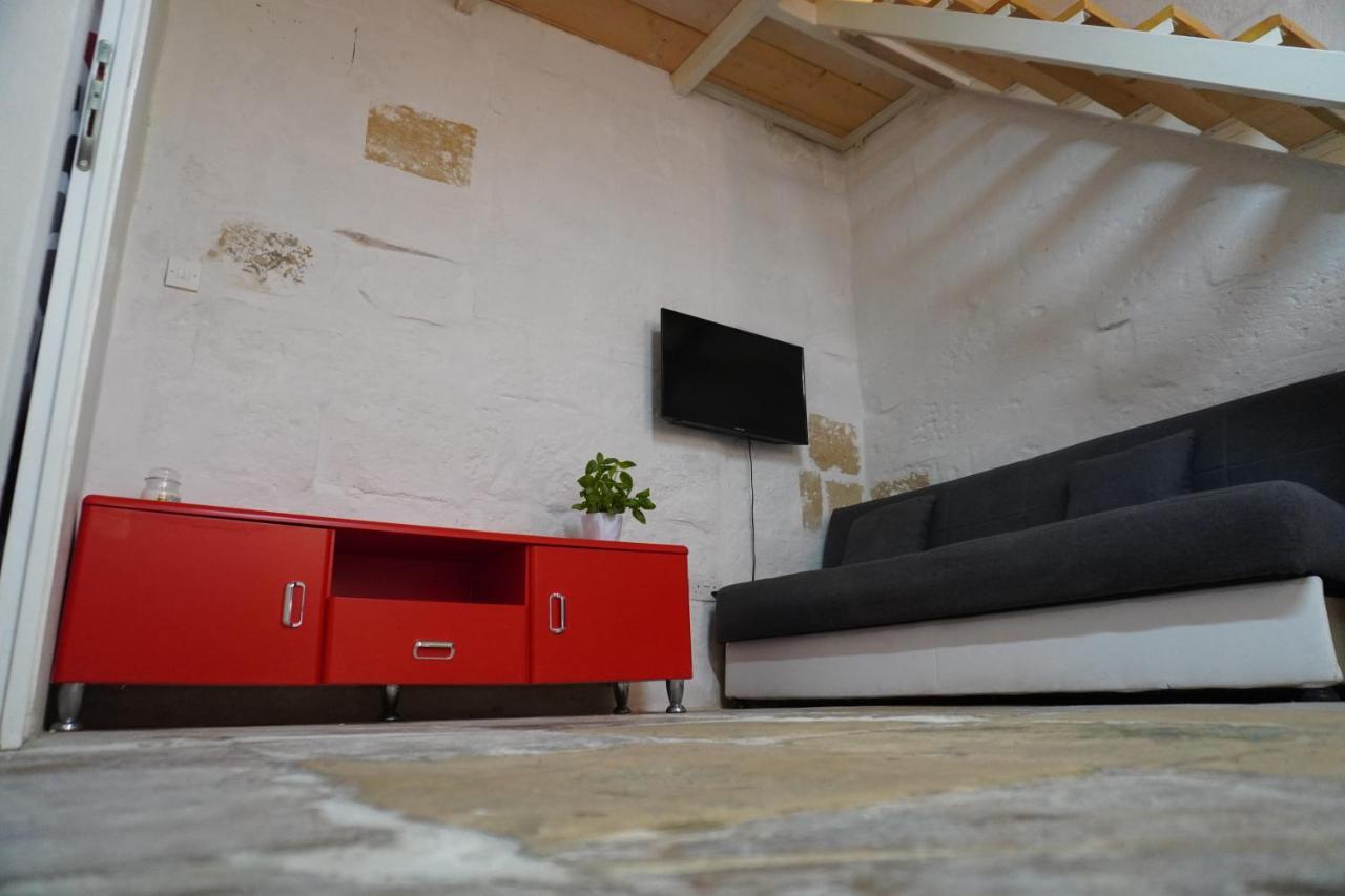 Il-Mezzanine Private Traditional And Walking Distance To Bus Terminus Villa Cospicua Buitenkant foto